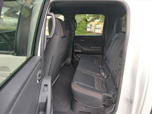 Certified 2025 Nissan Frontier PRO-4X w/ Pro Convenience Package AWD/4WD image 12