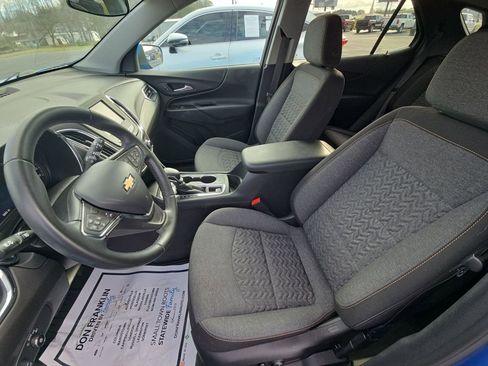 Used 2024 Chevrolet Equinox LT FWD image 12