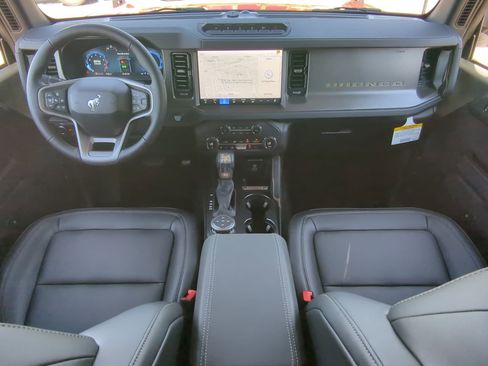 New 2025 Ford Bronco Badlands AWD/4WD image 14
