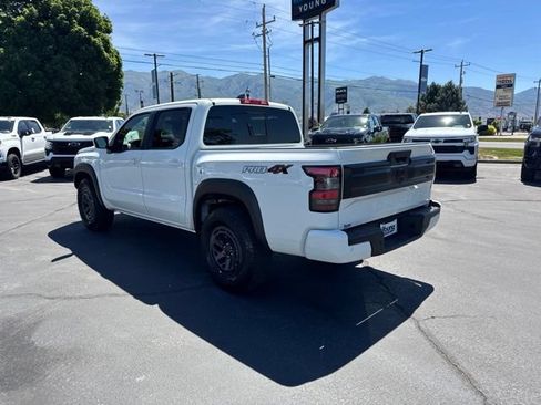 Used 2026 Nissan Frontier PRO-4X AWD/4WD image 5