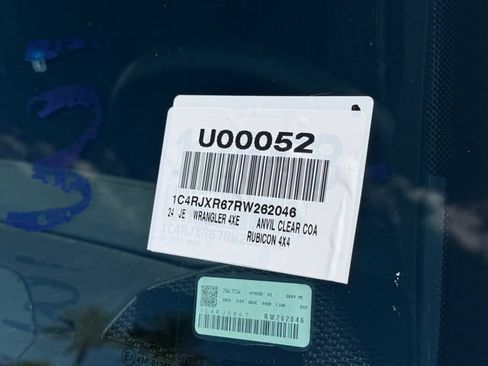 Used 2024 Jeep Wrangler Unlimited Rubicon 4xe AWD/4WD image 14