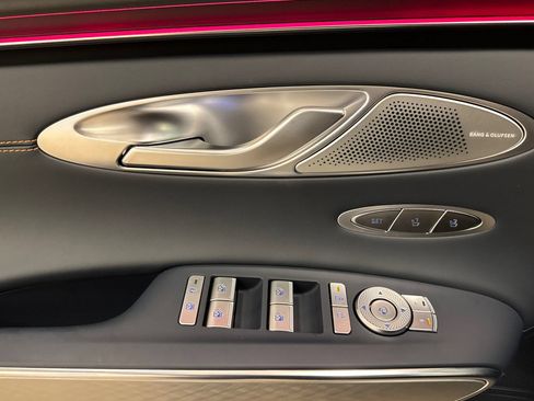 New 2026 Genesis GV70 2.5T Sport Prestige AWD/4WD image 11