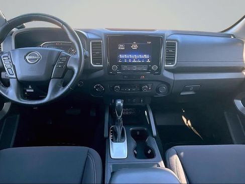 Used 2023 Nissan Frontier SV w/ SV Convenience Package AWD/4WD image 8