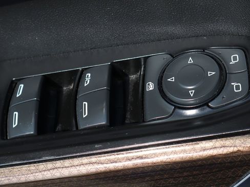 Used 2019 Chevrolet Silverado 1500 LT Trail Boss image 19