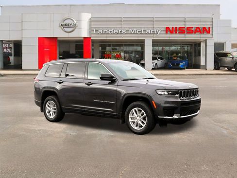 Used 2025 Jeep Grand Cherokee L Laredo image 1