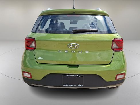 Used 2023 Hyundai Venue SEL w/ Cargo Package FWD image 9