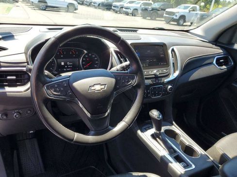 Used 2020 Chevrolet Equinox Premier AWD/4WD image 7