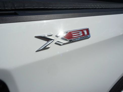 Used 2020 GMC Sierra 1500 SLT w/ SLT Premium Package AWD/4WD image 6