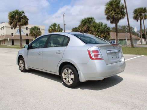 Used 2011 Nissan Sentra 2.0 FWD image 5