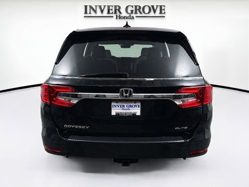 Used 2018 Honda Odyssey Elite image 6