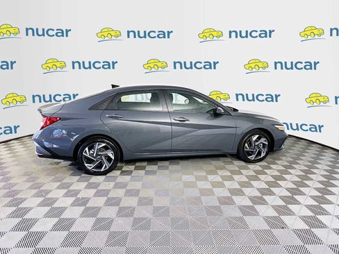 Certified 2025 Hyundai Elantra Sport FWD image 8