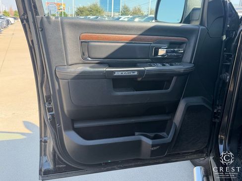 Used 2018 RAM 1500 Laramie w/ Convenience Group image 10