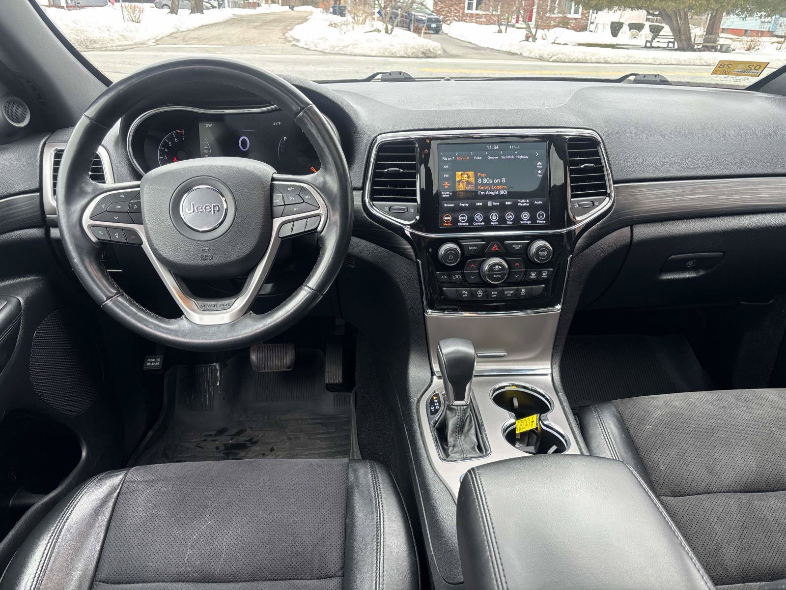 Used 2022 Jeep Grand Cherokee Laredo X AWD/4WD image 10
