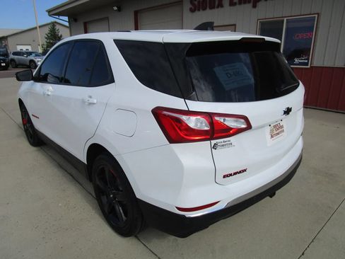 Used 2019 Chevrolet Equinox LT AWD/4WD image 9