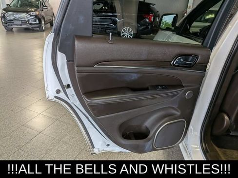 Used 2019 Jeep Grand Cherokee Overland AWD/4WD image 20