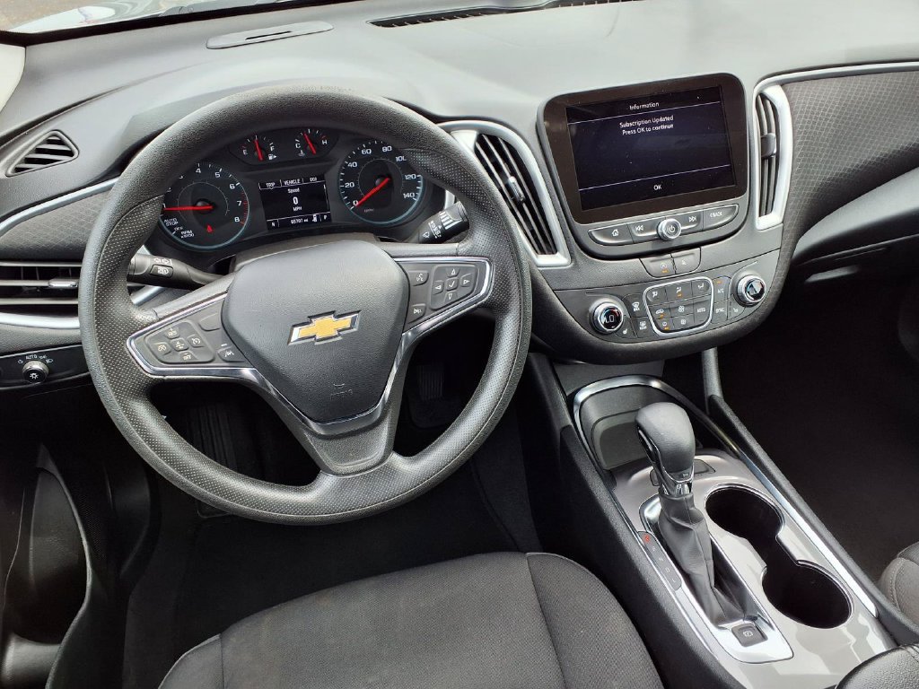 Used 2023 Chevrolet Malibu LT FWD image 13