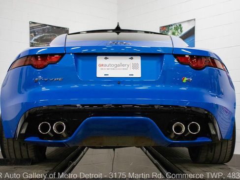 Used 2020 Jaguar F-TYPE R image 20