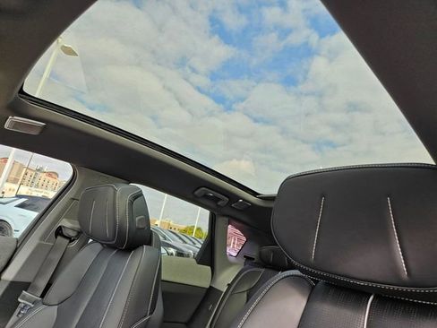 New 2026 Cadillac Optiq Luxury 2 image 9