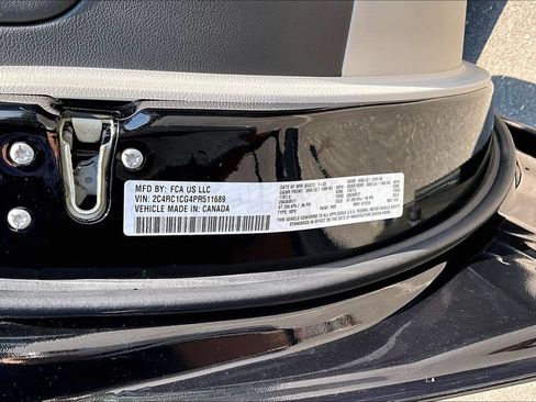 Used 2023 Chrysler Voyager LX FWD image 14