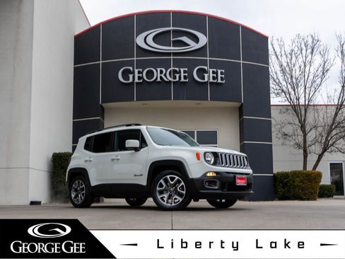 Used 2017 Jeep Renegade Latitude image 1