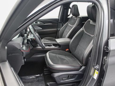 Certified 2025 Ford Explorer ST AWD/4WD image 21