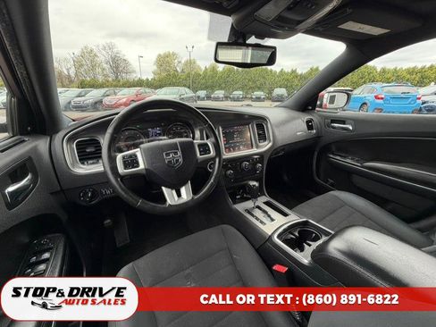 Used 2011 Dodge Charger Rallye RWD image 10