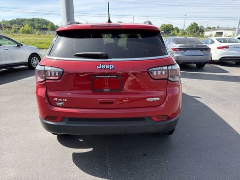 Used 2024 Jeep Compass Latitude AWD/4WD image 4
