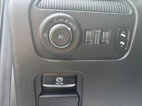 Used 2024 Jeep Wagoneer Series II AWD/4WD image 23