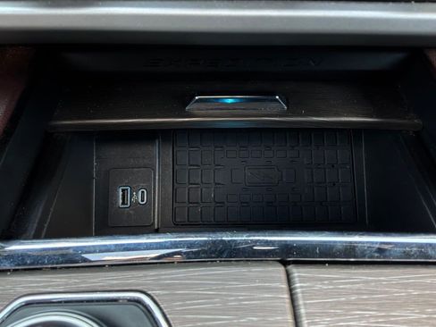 Used 2024 Ford Expedition Limited AWD/4WD image 35