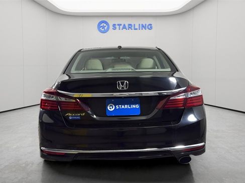 Used 2017 Honda Accord EX-L image 7
