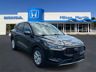 Used 2024 Ford Escape Active image 1