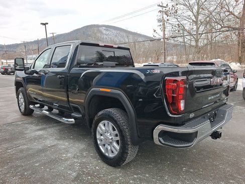 Used 2022 GMC Sierra 3500 SLE w/ SLE Value Package image 4