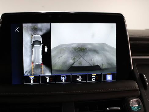 Used 2022 Chevrolet Tahoe LT w/ Luxury Package image 40