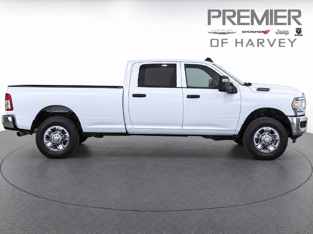 Used 2024 RAM 2500 Tradesman w/ Chrome Appearance Group AWD/4WD image 8