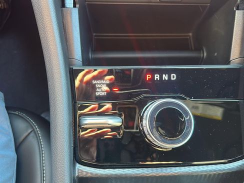 New 2025 Jeep Grand Cherokee L Limited w/ Black Appearance Package image 21