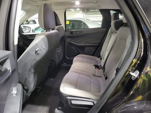 Used 2022 Ford Escape SE w/ SE Sport Appearance Package image 6