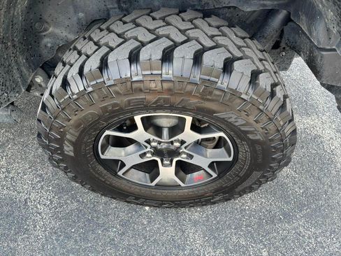 Used 2021 Jeep Wrangler Unlimited Rubicon AWD/4WD image 7