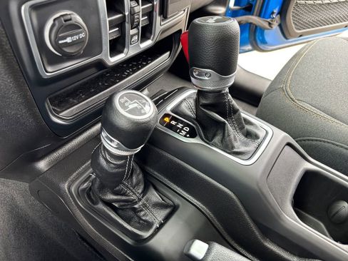 Certified 2025 Jeep Wrangler Unlimited Sport AWD/4WD image 28