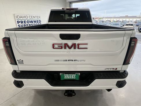 Used 2024 GMC Sierra 3500 AT4 w/ AT4 Preferred Package image 7