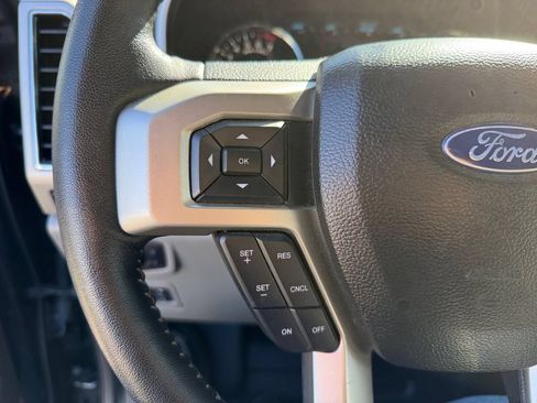 Used 2020 Ford F150 Lariat w/ Trailer Tow Package AWD/4WD image 20