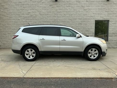 Used 2014 Chevrolet Traverse LT FWD image 14