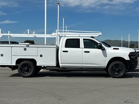 New 2026 RAM 3500 Tradesman AWD/4WD image 3