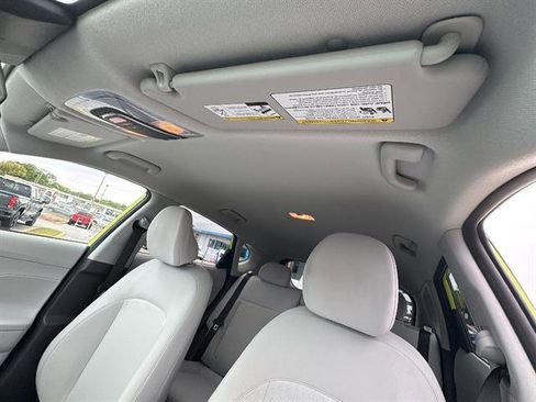 Used 2025 Hyundai Kona SEL AWD/4WD image 24
