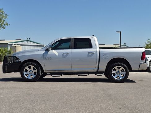 Used 2018 RAM 1500 Lone Star AWD/4WD image 2