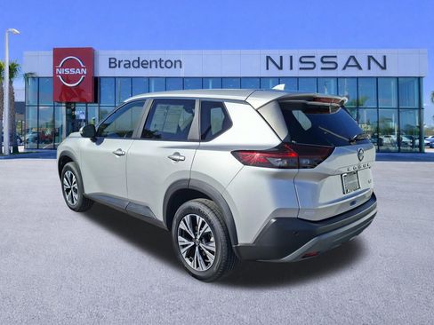Used 2023 Nissan Rogue SV FWD image 7
