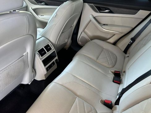 Used 2022 Jaguar F-PACE S AWD/4WD image 33