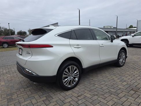 Certified 2021 Toyota Venza XLE w/ Softex Package image 11