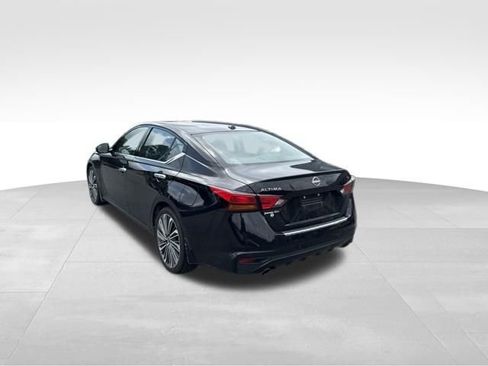 Used 2023 Nissan Altima 2.5 SL FWD image 10