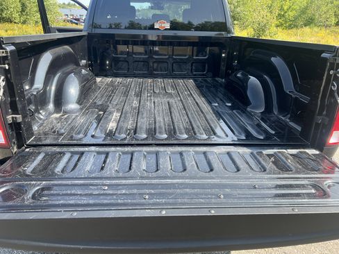 Used 2019 RAM 1500 Express image 17