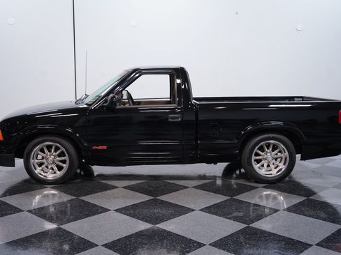 Used 1994 Chevrolet S10 Pickup 2WD Regular Cab image 2